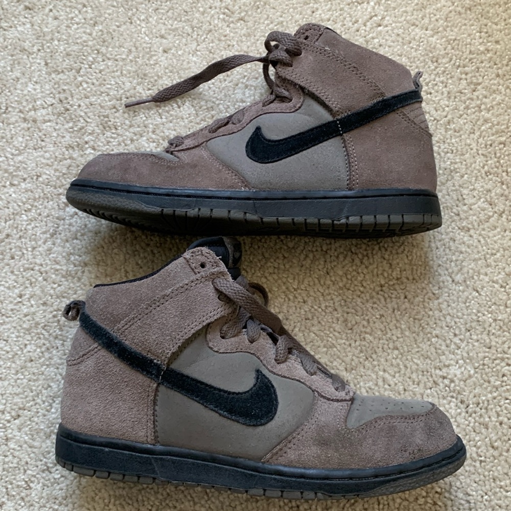 Nike Dunk High Dark Mushroom Kids, size 2